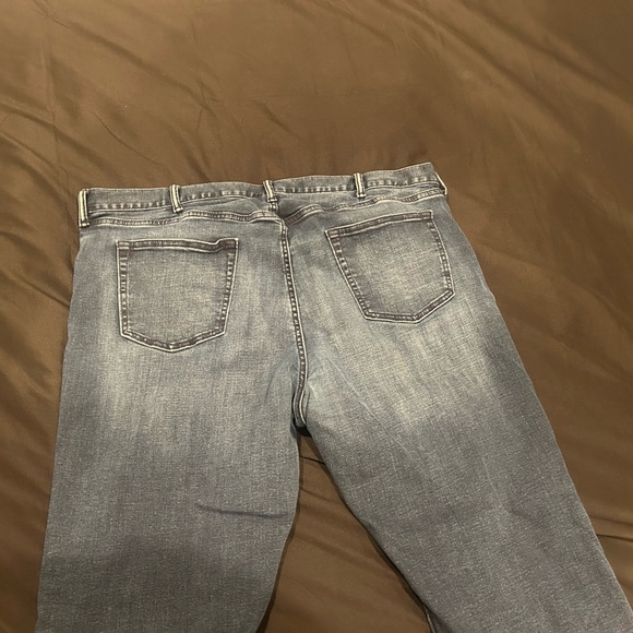 Old Navy Men’s Jeans Ripped design 44x30 - Picture 3 of 3